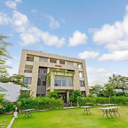 Oyo 48352 Hotel Bhagyalaxmi Kāla Exterior foto